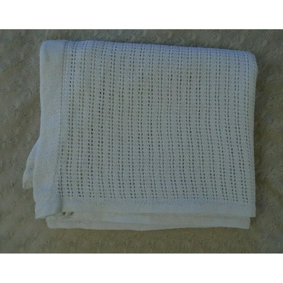 Vintage WPL 1675 Open Weave Baby Blanket Solid White Woven USA Made Cotton